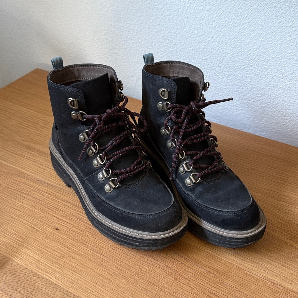 Teva Midform Black Lace-Up Hiking Boots